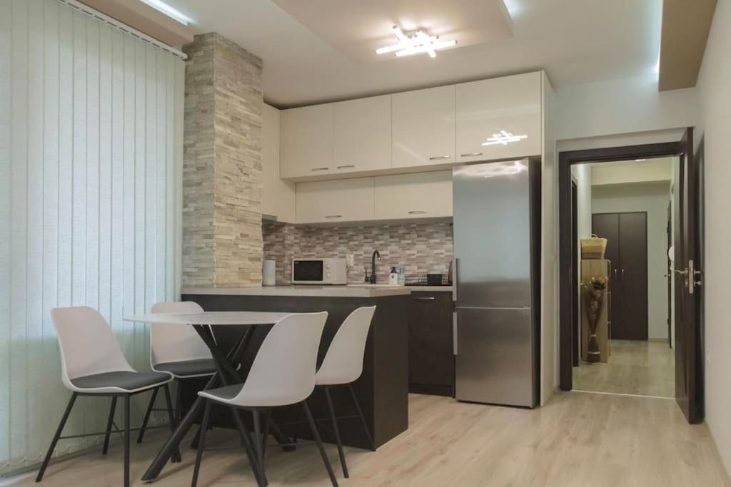בורגאס Breeze Apartment מראה חיצוני תמונה